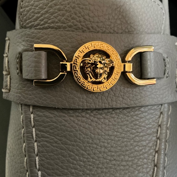 Versace Villa driver loafers - Picture 2 of 9